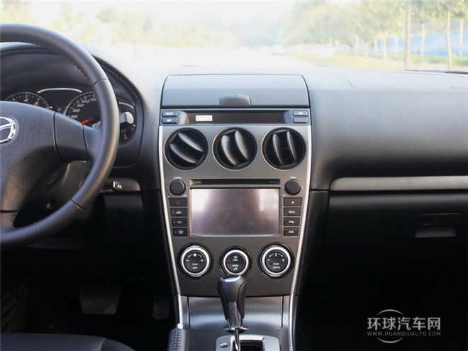 2015款 2.0L 自动豪华型