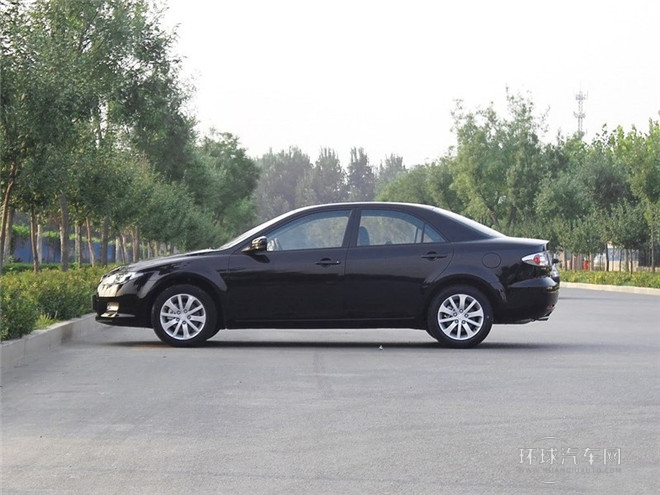 2015款 2.0L 自动豪华型