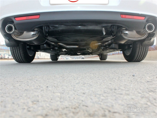 2015款 2.0L 自动豪华版
