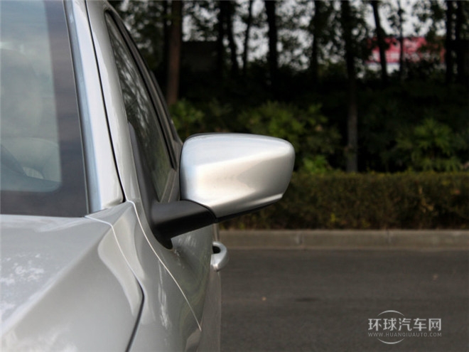2015款 质尚版 1.6L 自动豪华型