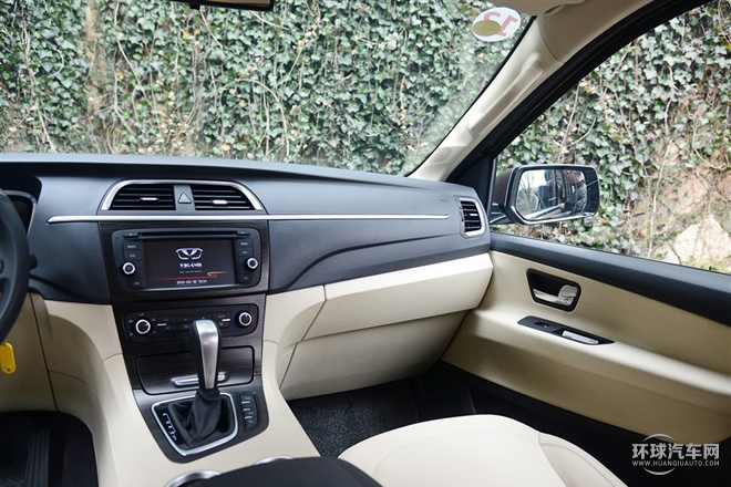 2015款 2.0T 自动旗舰型