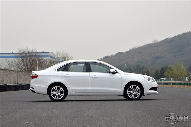 2015款 1.5T 手动致尊版