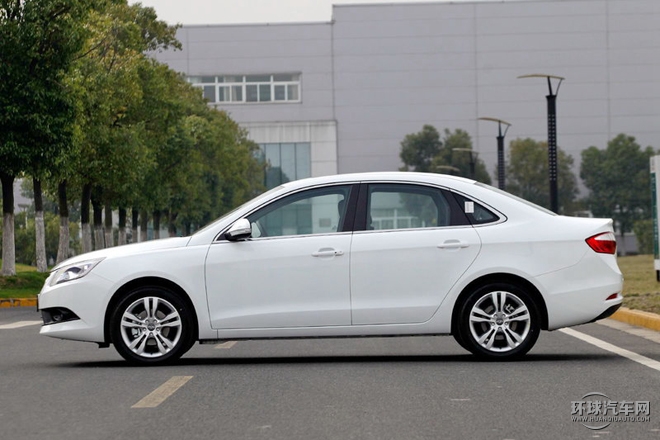 2015款 1.6L 手动致领版