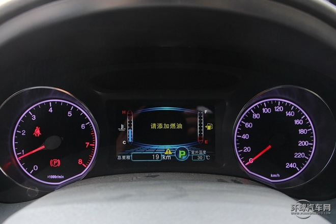 2015款 1.5L 自动豪华型