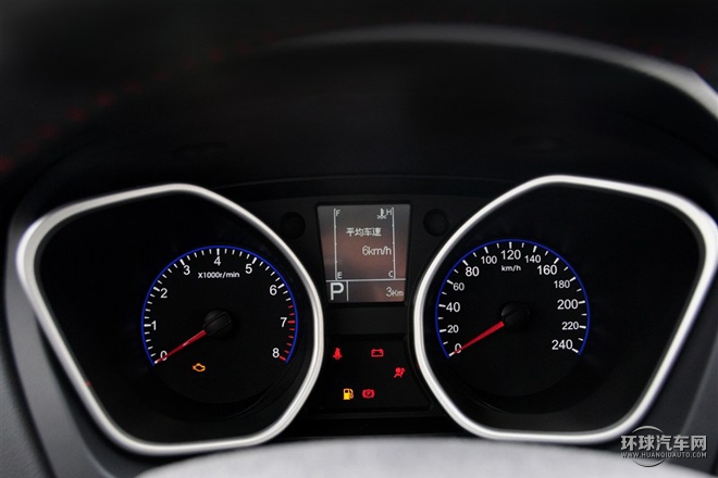 2015款 运动版 2.0L 自动尊享型