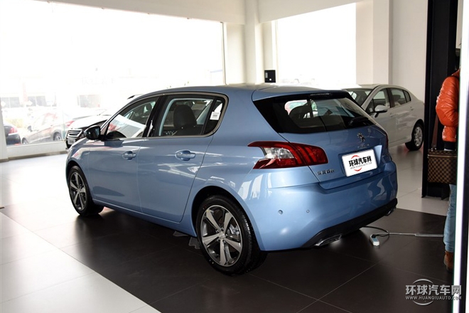 2015款 1.6T 自动劲驰版