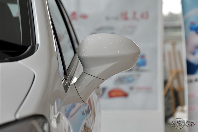 2015款 1.5L 手动蓝钻版