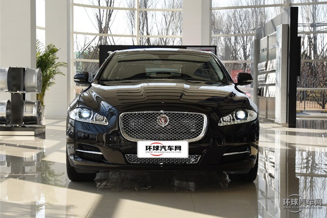 2015款 XJL 2.0T 两驱全景商务版