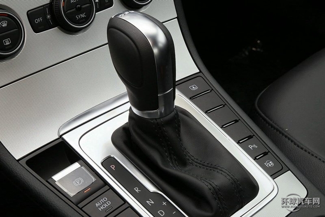 2015款 改款 1.8TSI 尊贵型