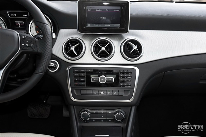 2015款 GLA 200 时尚型