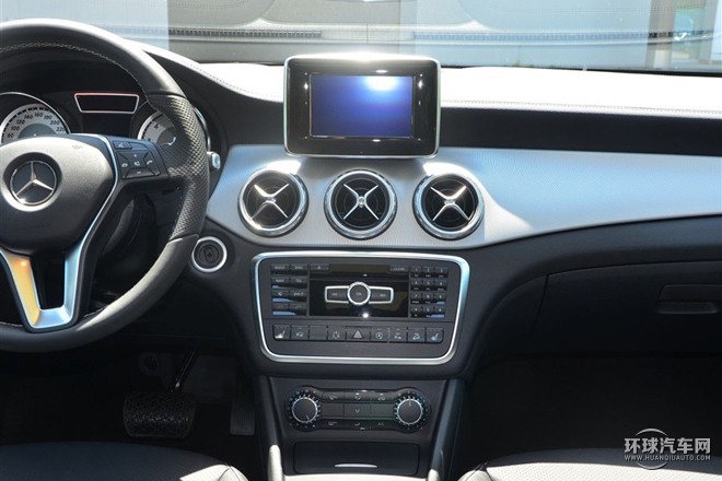 2015款 GLA 220 4MATIC 豪华型