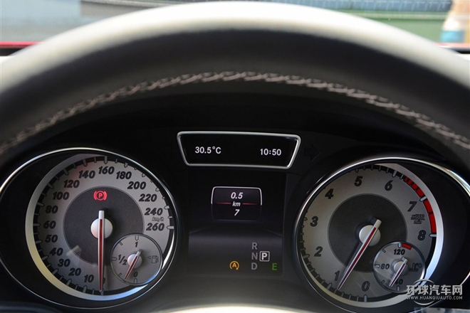 2015款 GLA 220 4MATIC 豪华型