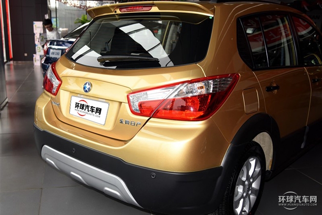 2015款 1.6L 自动豪华版