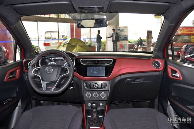 2015款 1.5L 手动精英型