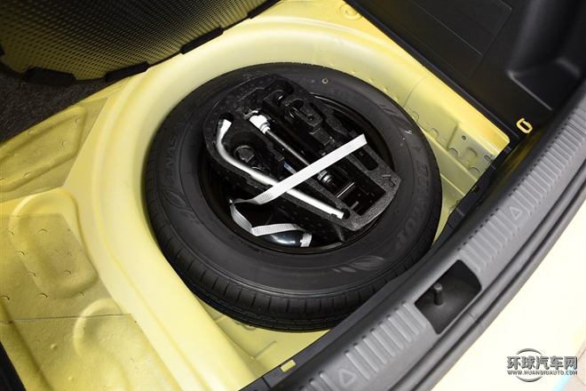 2015款 1.6L 自动运动版