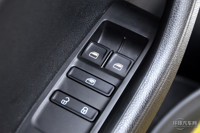 2015款 1.6L 自动智行版