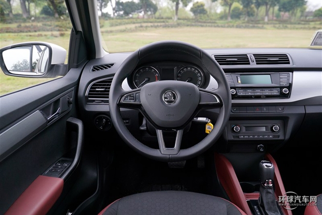 2015款 1.6L 自动智行版