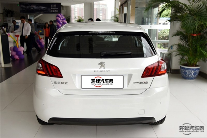 2015款 1.2T 自动劲驰版