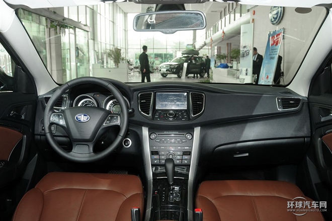 2015款 1.8T 自动豪华型