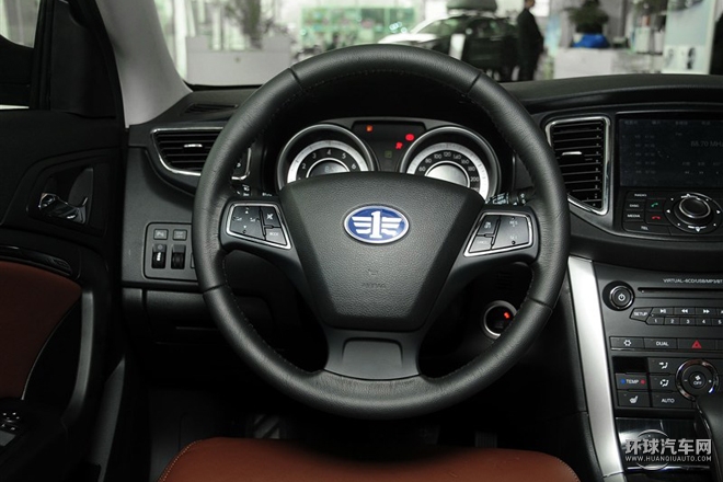 2015款 1.8T 自动豪华型