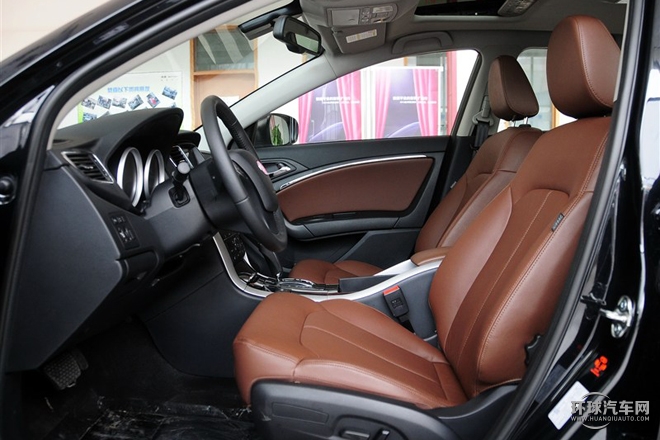 2015款 1.8T 自动豪华型