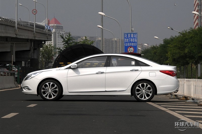 2015款 经典 2.4L 自动豪华版 国IV