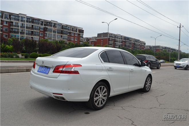 2015款 1.2T 自动豪华版