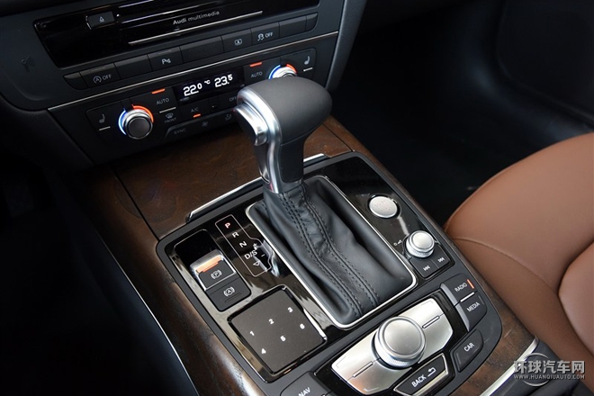 2015款 35 FSI quattro 舒适型