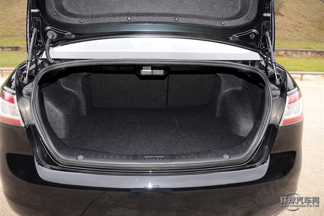 2015款 1.8T 自动旗舰型
