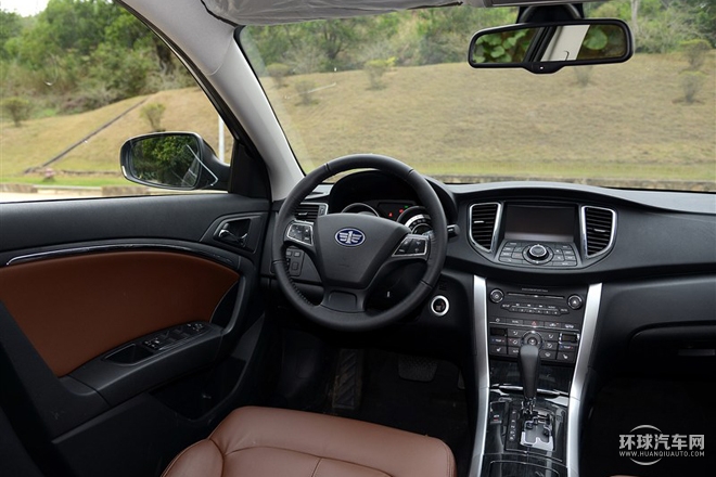 2015款 1.8T 自动旗舰型