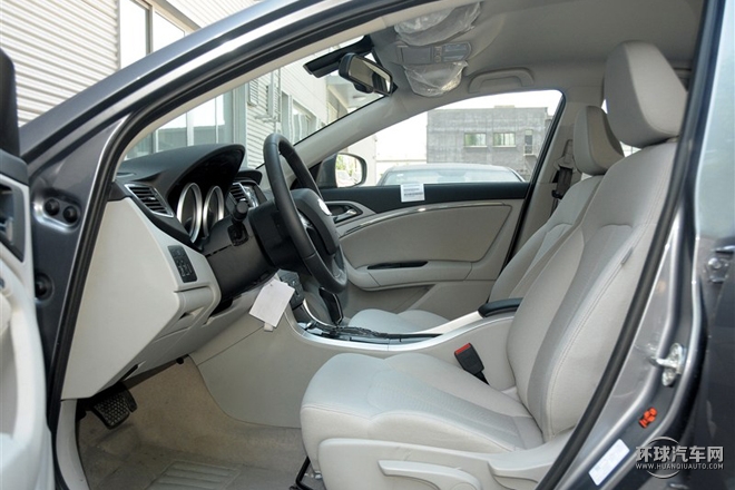 2015款 1.8T 自动舒适型