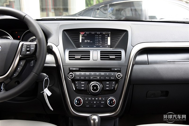 2015款 1.8T 自动豪华型