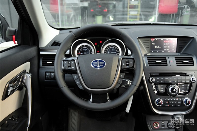 2015款 2.0L 自动豪华型