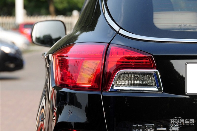 2015款 2.0L 自动豪华型