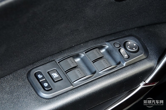 2015款 2.0L 自动舒适型