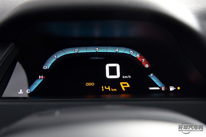2015款 1.8T 自动智慧型