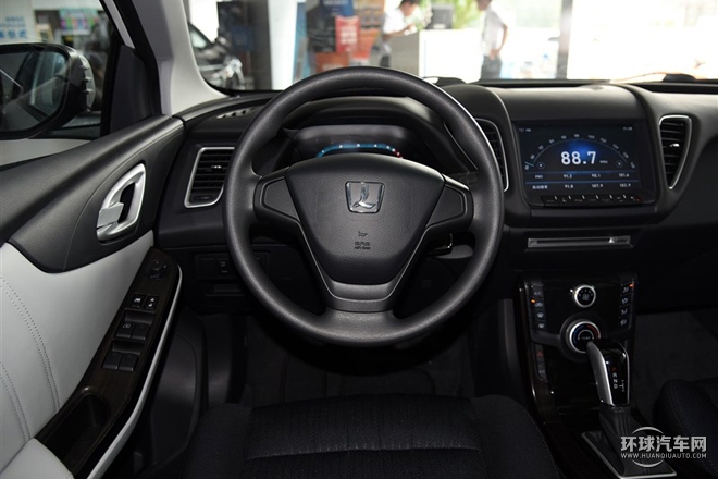 2015款 1.8T 自动智慧型