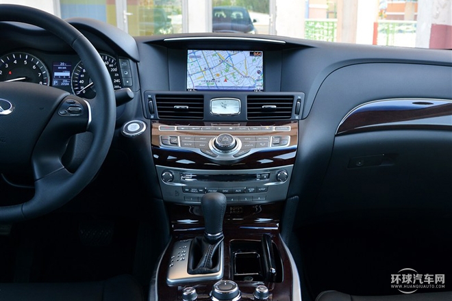 2015款 Q70L 2.5L 悦享版