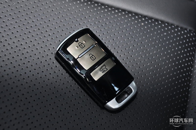 2015款 3.8L 旗舰版