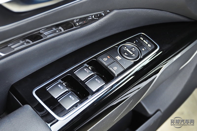 2015款 3.8L 旗舰版