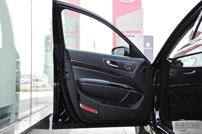 2015款 3.8L 旗舰版