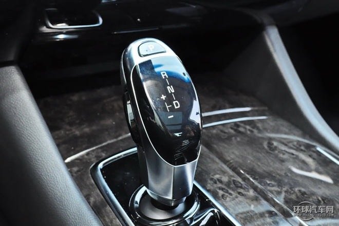 2015款 3.8L 旗舰版