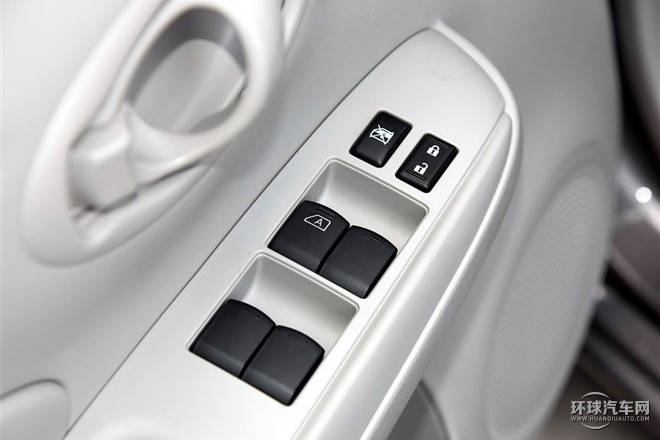 2015款 1.5XE 手动大师版