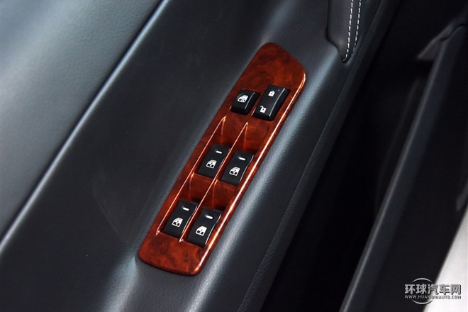 2015款 2.2T 两驱智慧型