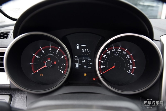 2015款 1.6L 自动两驱致尚版