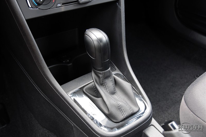 2015款 1.6L 自动风尚型