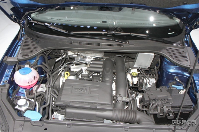 2015款 230TSI DSG舒适型