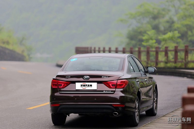 2015款 2.4L 自动豪华型