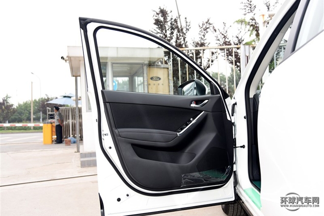 2015款 2.0L 自动两驱都市型