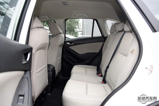 2015款 2.0L 自动两驱舒适型